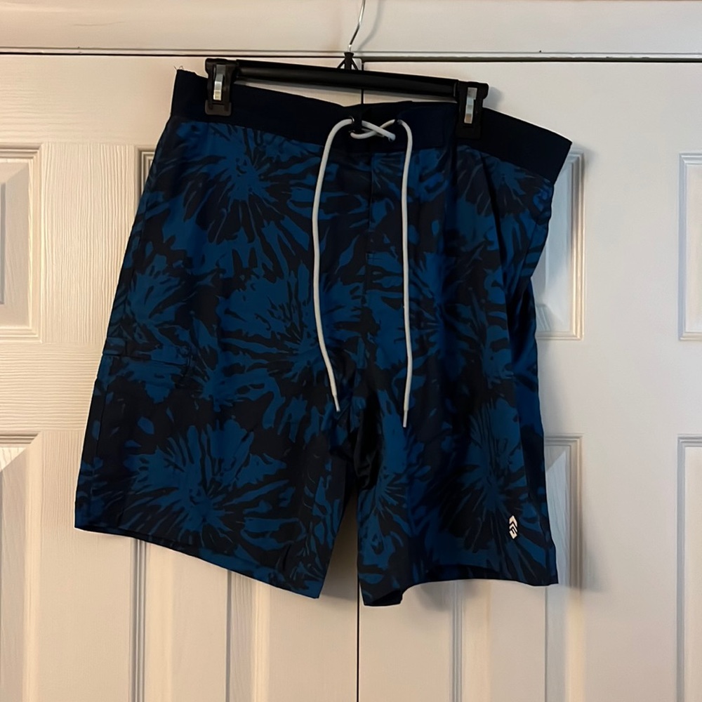 NWOT Men’s swim shorts